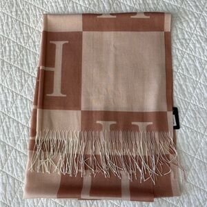 NWT Tan and Cream Scarf with Gold Shimmer Accent